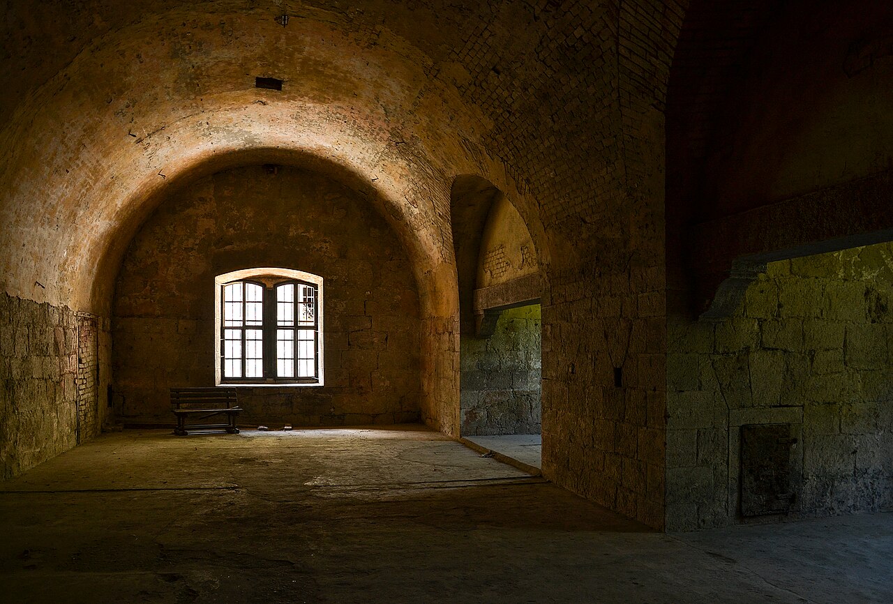 Fort Monostor