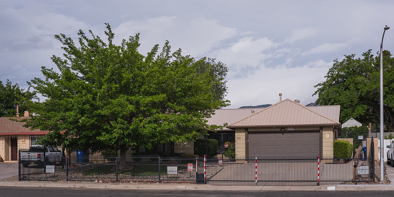 Saul Goodman's Office